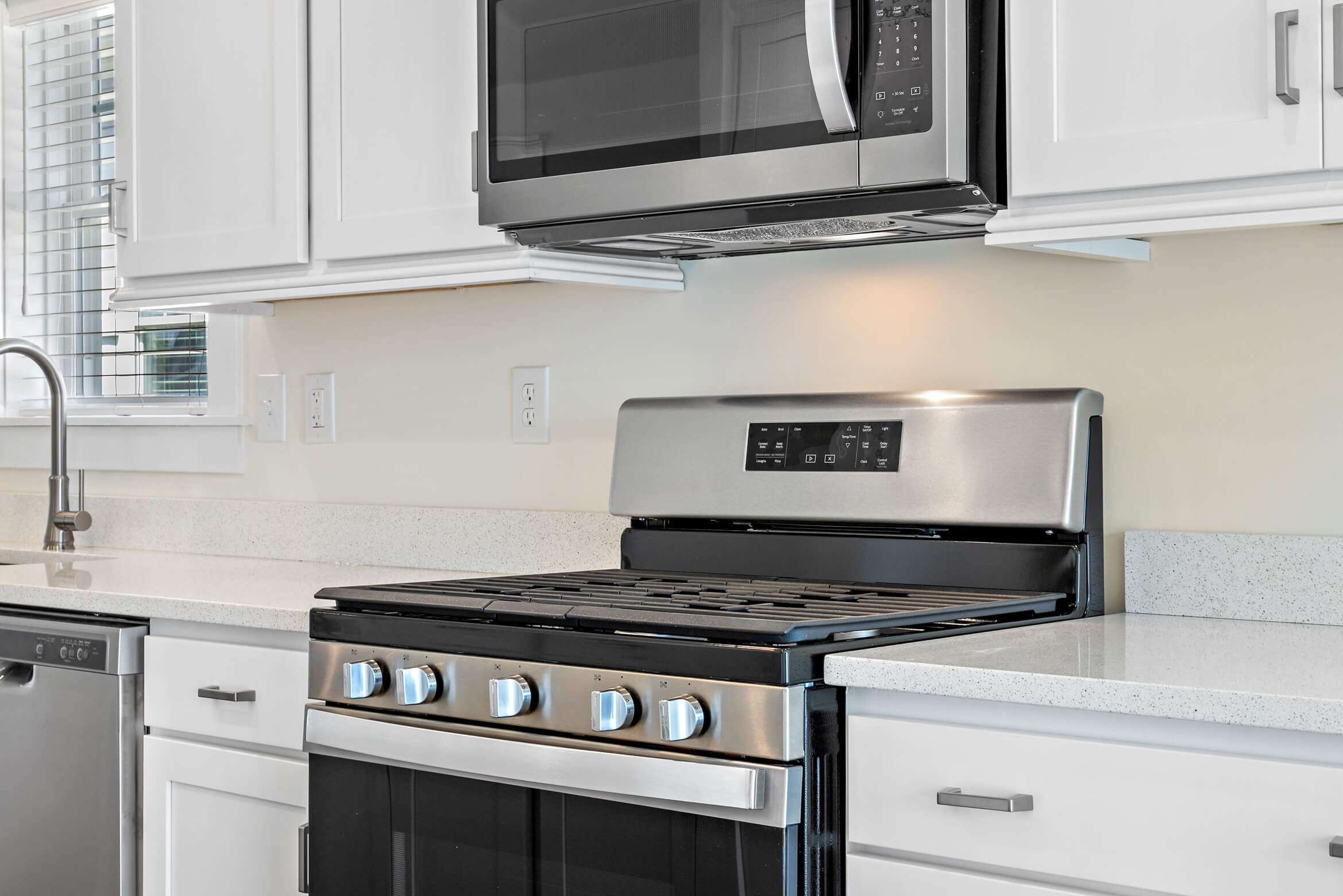 Stainless steel oven and microwave